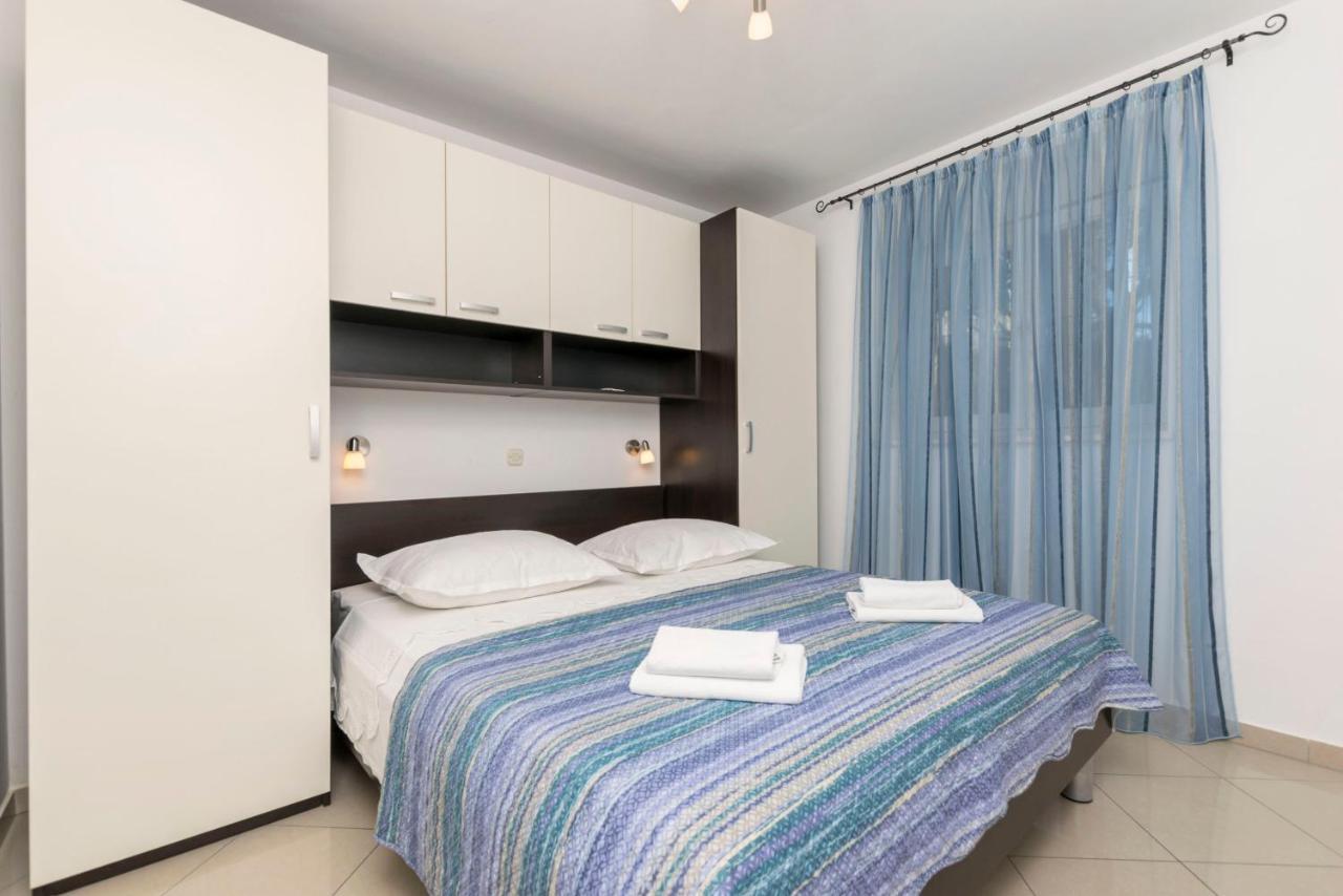 Apartments Maja Trogir Bagian luar foto